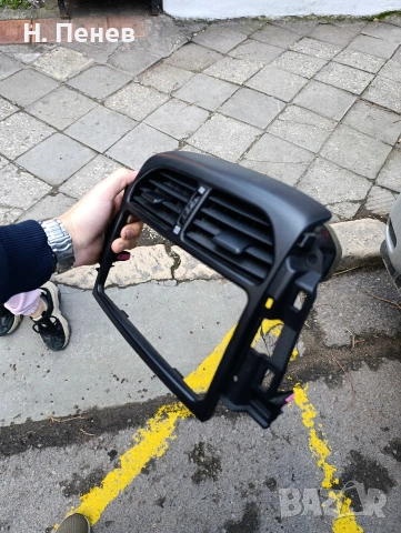 Централна конзола с въздуховоди Toyota RAV4 XA20, снимка 2 - Части - 54103924