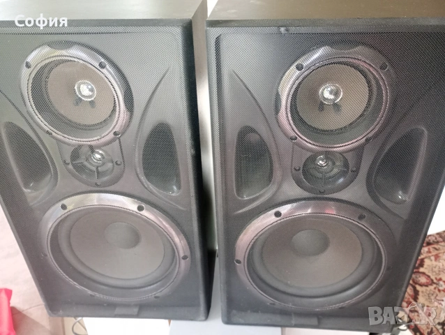 Трилентови колони BOXEN 200 w