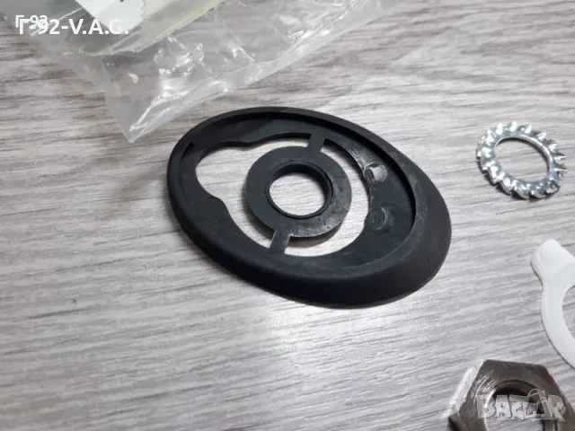 000051751**NEU**VAG**AUDI**VW**УПЛАТНИТЕЛЕН К-Т ЗА АНТЕНА НА ТАВАНА **, снимка 2 - Части - 55309928