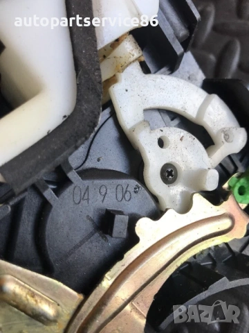 Механизъм за заключване на задна лява врата за Mitsubishi Grandis (2004-2009) 04906, снимка 3 - Части - 54738931
