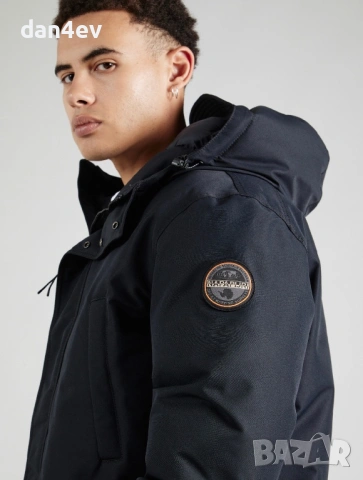 Зимна Парка Napapijri A-Cornier в черно, снимка 5 - Якета - 54211116