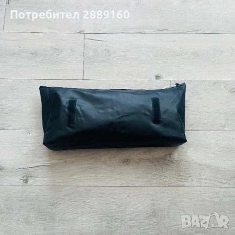 Оригинален комплект аптечка, триъгълник, жилетка и фенер за Land Rover, снимка 6 - Аксесоари и консумативи - 54335606