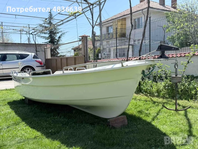 Лодка Мегакрафт-390