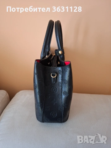 Дамска черна чанта , снимка 3 - Чанти - 54344482