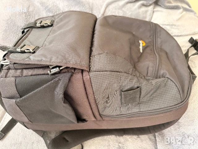 Фотографска раница LowePro BP 250 AW II, снимка 3 - Чанти, стативи, аксесоари - 54493917