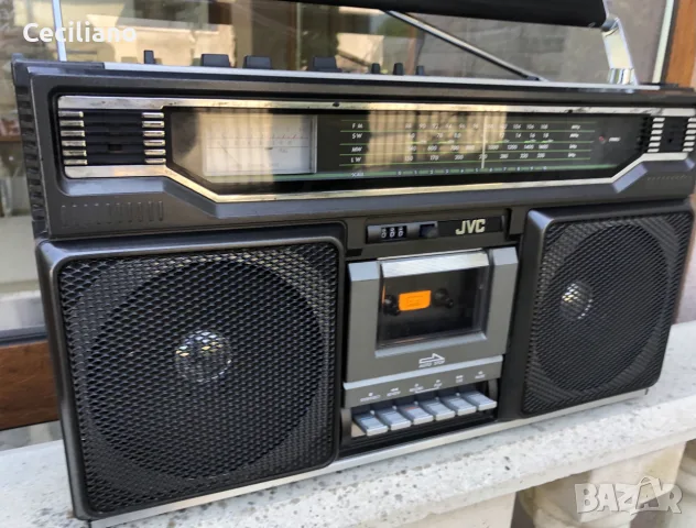JVC RC-636L – Емблематичен ретро радиокасетофон на марката!, снимка 2 - Радиокасетофони, транзистори - 55577714