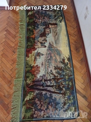 Стар гоблен поставен в остъклена дървена рамка и старинен кавьор за стена., снимка 11 - Гоблени - 54108978