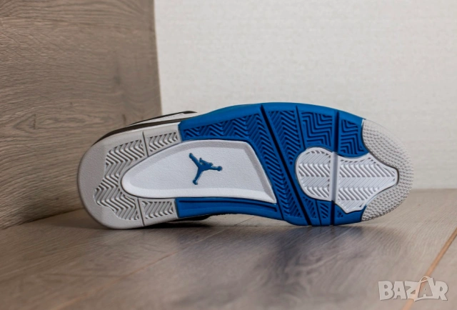 оригинални Air Jordan 4 Retro Mid Motorsports номер 45 , снимка 7 - Маратонки - 54497033