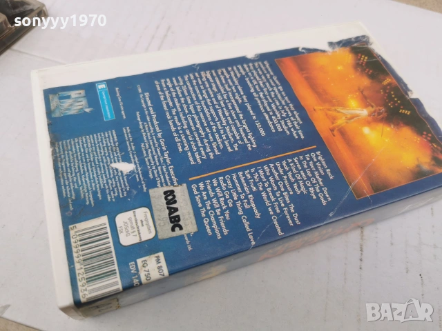 QUEEN-VHS VIDEO TAPE 0807260949L1, снимка 5 - Други музикални жанрове - 55196780