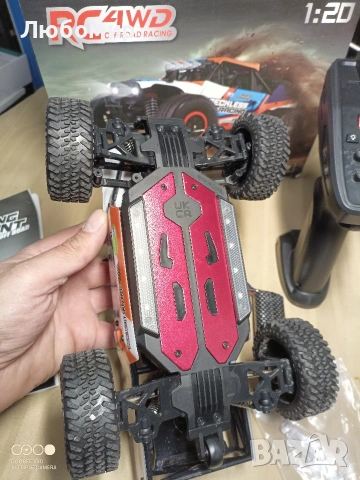 Кола с дистанционно управление Axirata, високоскоростна 40+KM/H бърза RC играчка , снимка 3 - Коли, камиони, мотори, писти - 54407071