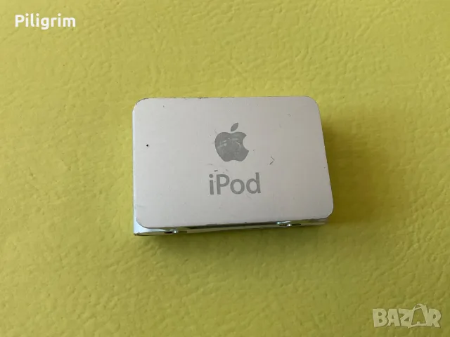 Цифров музикален плейър Apple iPod shuffle (2-ро поколение).