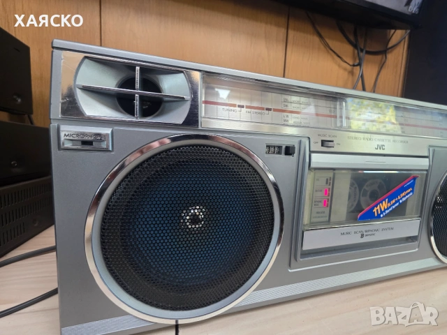 JVC RC-575, снимка 2 - Радиокасетофони, транзистори - 54572136