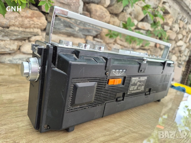 Радиокасетофон Sanyo M7700LE, снимка 7 - Радиокасетофони, транзистори - 55190740