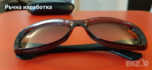 vogue като нови дамски слънчеви очила оригинал калъф  made in italy, снимка 4 - Слънчеви и диоптрични очила - 55501657