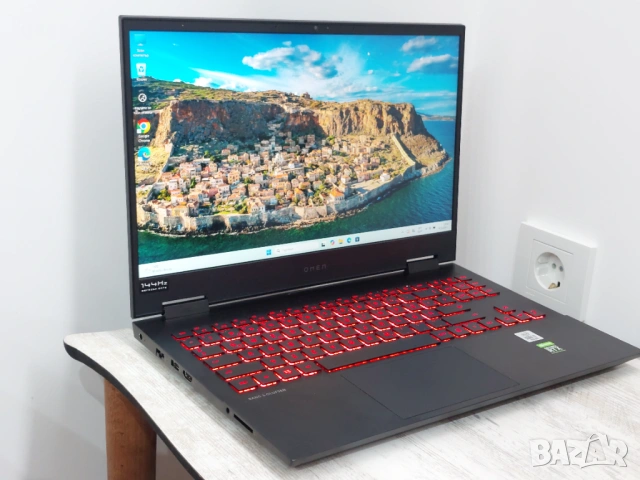 16GB RAM RTX 2070 Super i7-10750H геймърски лаптоп HP Omen 15 15-ek0770ng
