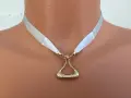 Guerlain Чокър Декоративно Бижу Дамско Колие Сатен Чарм, снимка 3