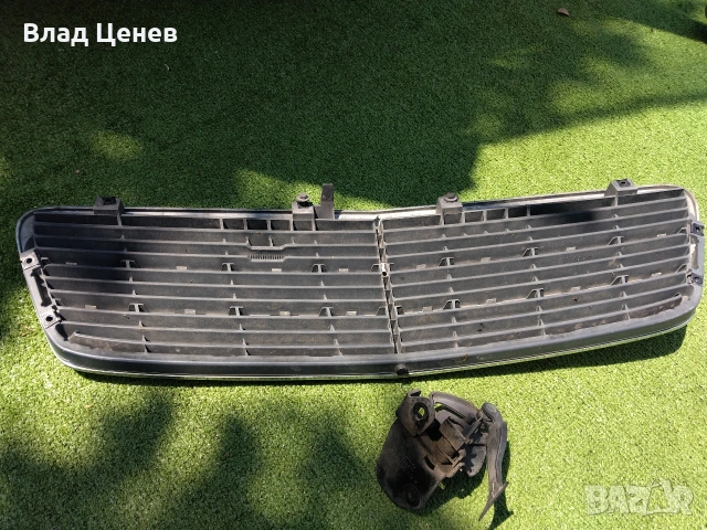 решетка преден капак Мерцедес w203, снимка 7 - Части - 55250700