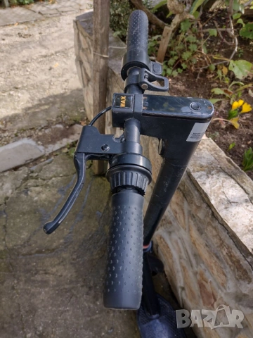 Продавам електрическа тротинетка, снимка 5 - Велосипеди - 54191133