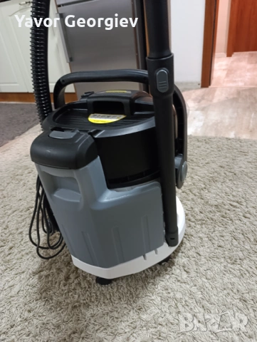 Перяща прахосмукачка Karcher SE 4 Plus, снимка 2 - Прахосмукачки - 54584510