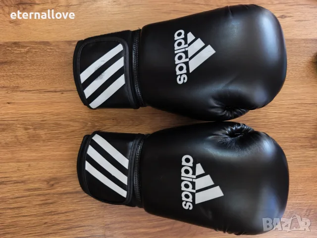Боксови ръкавици Adidas, снимка 2 - Бокс - 55681908