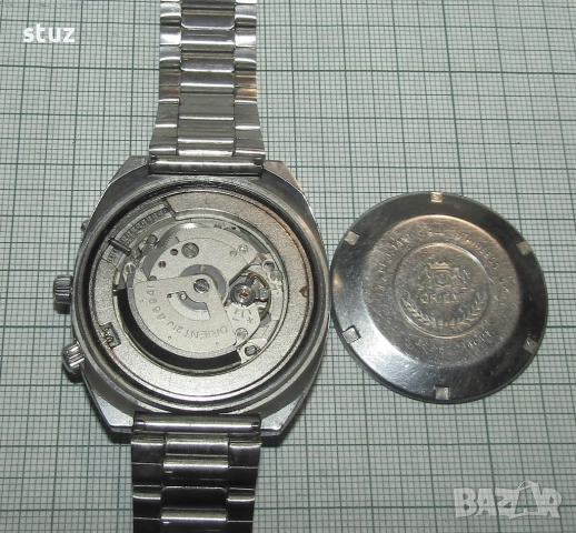 Часовник Orient с вечен календар, снимка 10 - Антикварни и старинни предмети - 54044367