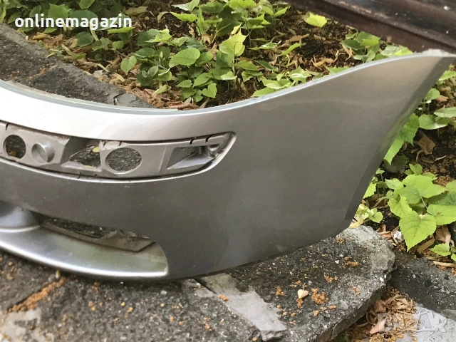 Броня за Golf5  сив металик, снимка 3 - Части - 55171075
