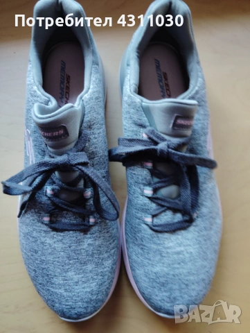 Нови маратонки Skechers 42 номер, снимка 7 - Маратонки - 53354500