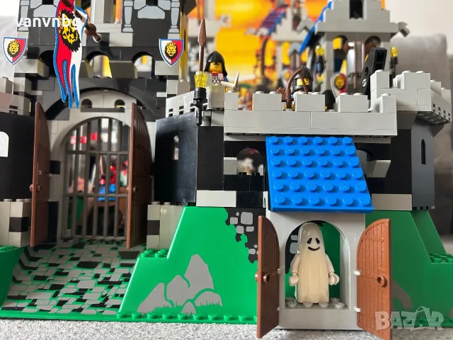 Lego Castle 6090 Royal Knight's Castle, снимка 4 - Конструктори - 55649422