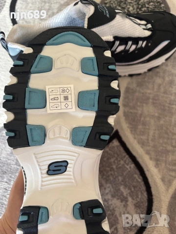Skechers нови , снимка 5 - Маратонки - 54200865