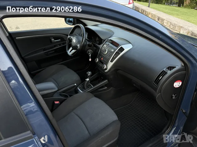 Kia Ceed SW Facelift 1.6 CRDi 115 к.с. , снимка 5 - Автомобили и джипове - 55538063