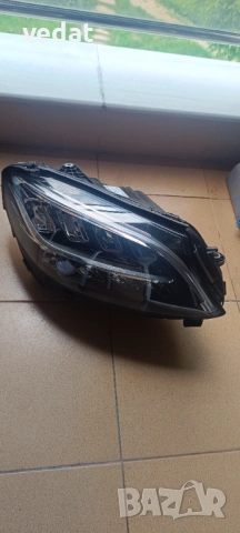 Продавам оригинален LED фар за Mercedes -Benz, снимка 1 - Части - 54662228