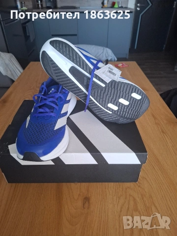 Маратонки Adidas 46 2/3, снимка 3 - Маратонки - 54873854