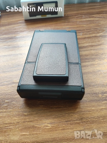 Продавам комплект Polaroid SX-70 Alpha, светкавица MiNT Flash Bar 2, филми и аксесоари, снимка 3 - Фотоапарати - 55133329