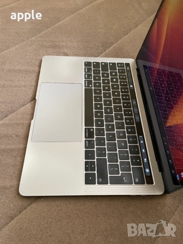 13" MacBook Pro A1706 Touch/Mid-2017/-8GB/256GB, снимка 3 - Лаптопи за работа - 53982562
