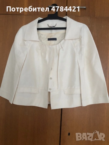 Късо много елегантно сако-якенце