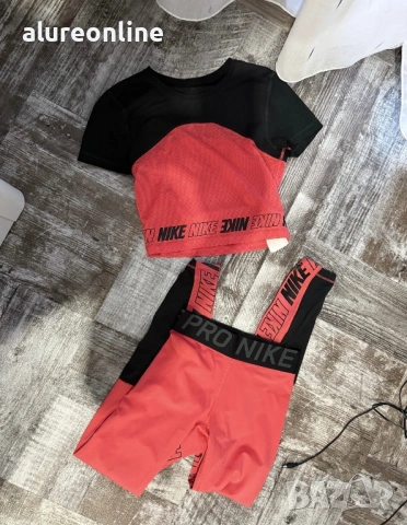 Комплект от 2 части Nike pro Xs 