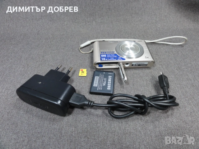 ЦИФРОВ ФОТОАПАРАТ SAMSUNG ST77 16MP CCD DIGITAL CAMERA Y2K, снимка 13 - Фотоапарати - 54834799
