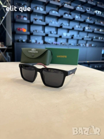 очила с черен обикновен калъф с ув защита Lacoste 