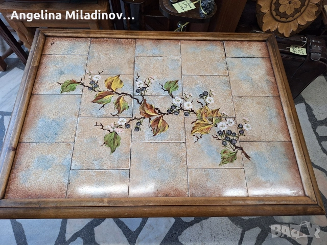 Винтидж маса за всекидневна с плочки , снимка 2 - Маси - 53999483