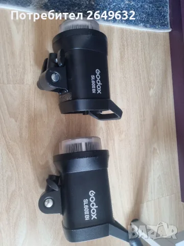 Два броя Godox Sl60IIBi 
