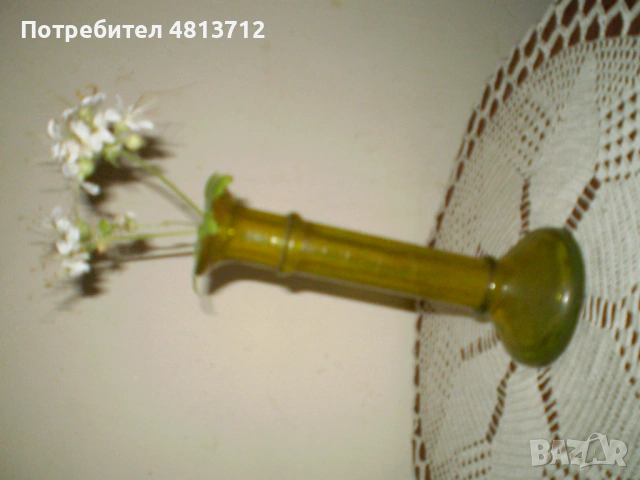 19ти век ваза зелено вазелиново стъкло в стил Арт Деко, снимка 5 - Антикварни и старинни предмети - 54535459