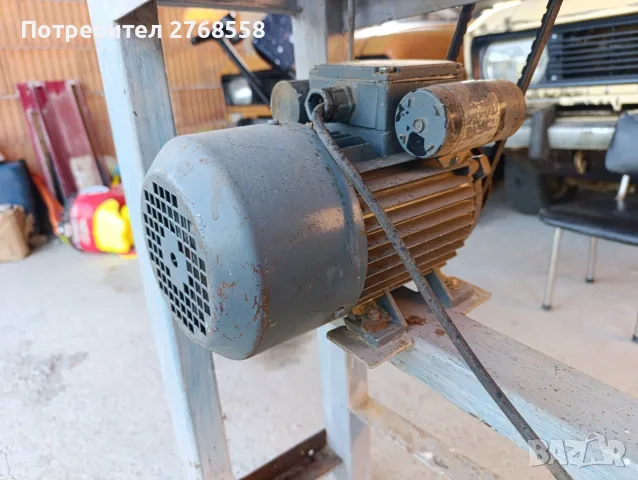Мотор 1.1 kW 2860 оборота, снимка 2 - Електродвигатели - 55364586