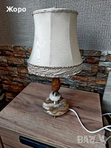 Ретро лампа, снимка 2 - Настолни лампи - 54159863