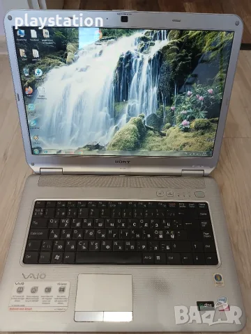 Напълно работещ лаптоп Sony Vaio 15.4" (250GB Хард / 3GB RAM / Зарядно)