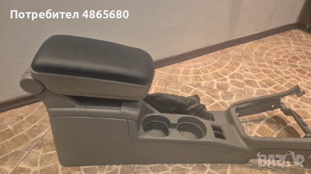 Подлакътник за Subaru Forester Sg 02-08, снимка 2 - Части - 55017096