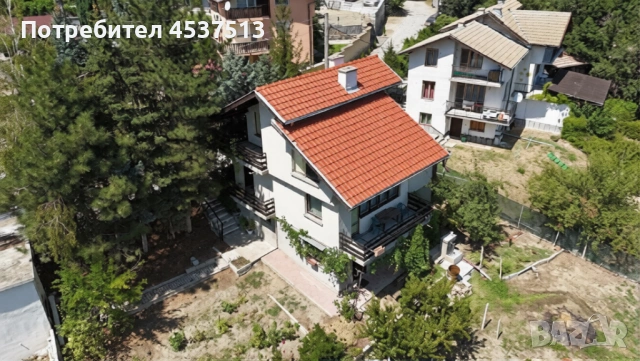 Продава се масивна триетажна къща във вилна зона с. Храбрино