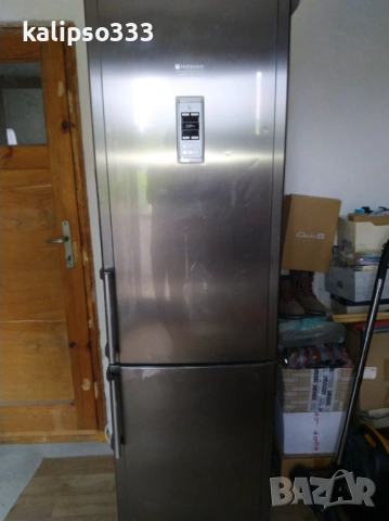 Хладилник с фризер Hotpoint Ariston с ел. проблем