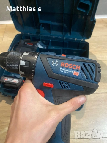 Акумулаторна отвертка Bosch, снимка 2 - Винтоверти - 53969622