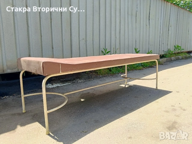 Медицинска кушетка, снимка 4 - Медицински консумативи - 54747373