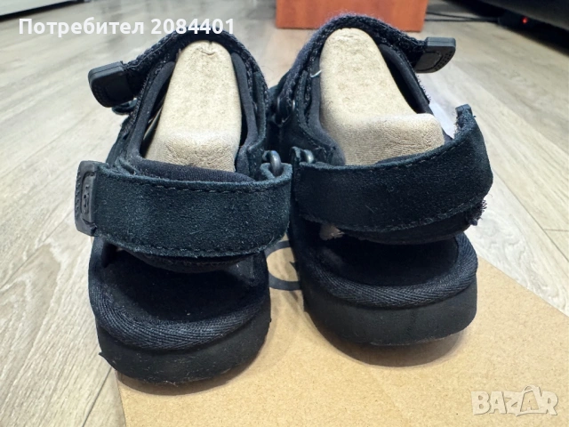 Сандали за момче UGG номер 32.5, снимка 4 - Детски сандали и чехли - 54901947